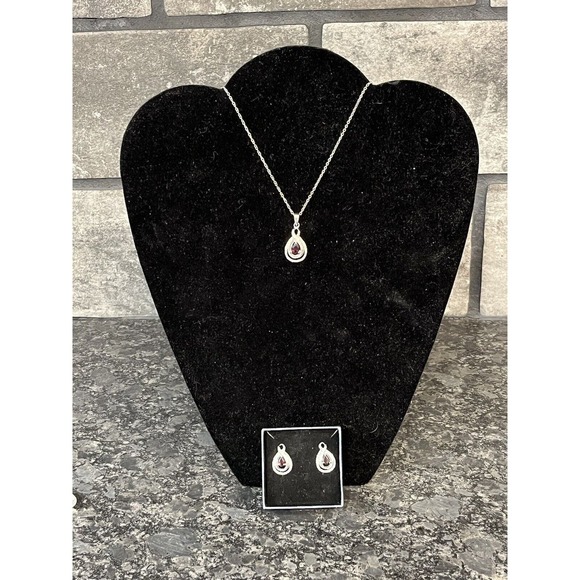 925 Sterling Silver & Garnet Charm Pendant on Round Chain w/Matching Earrings - Picture 1 of 6
